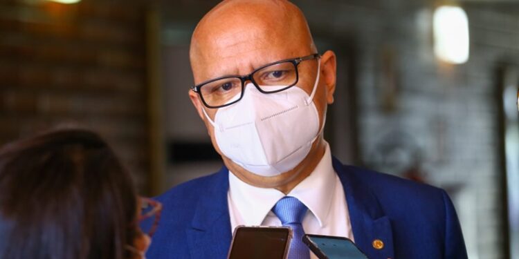 Alepi vai realizar eleição para ocupar vacância de Themistocles, afirma Franzé Silva