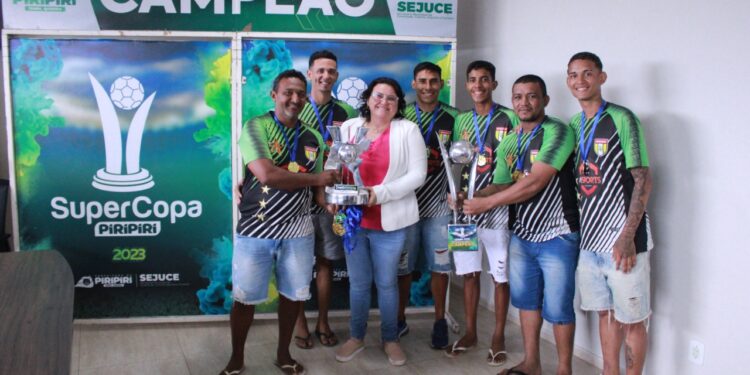 Prefeitura de Piripiri realiza solenidade de premiação de R$ 8 mil da Supercopa de Piripiri