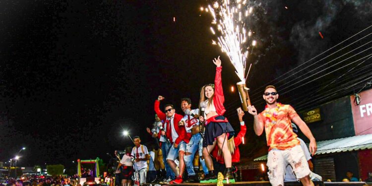 Corso de Pery Pery distribuiu mais de R$ 20 mil em premiação de fantasias