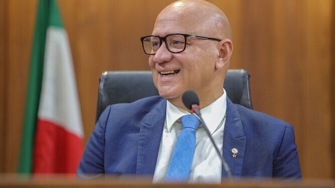 Servidores da Alepi passam a receber salário até quinto dia útil