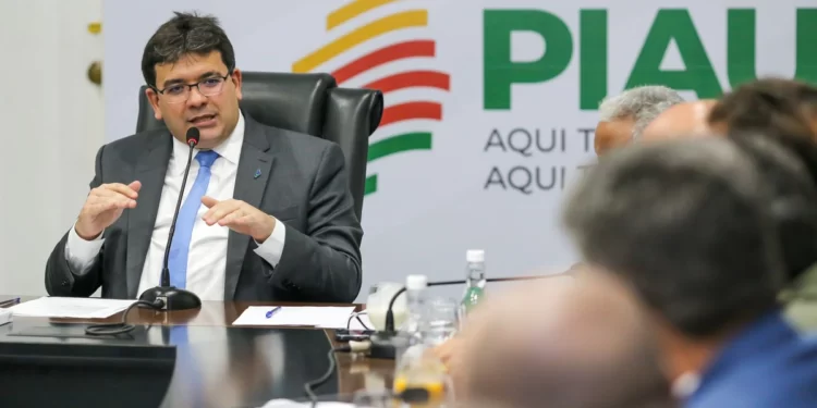 Governador Rafael Fonteles anuncia investimentos no esporte piauiense