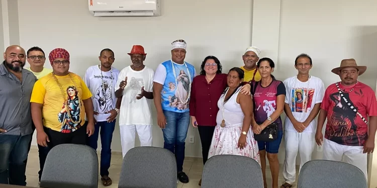 Prefeita recebe umbandistas e garante apoio ao 1º Grande Encontro das Comunidades Tradicionais