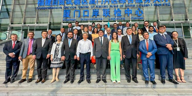Rafael busca parcerias e inovação tecnológica na China para desenvolvimento do Piauí