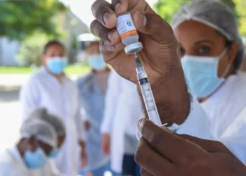 Aumento da demanda por testes de covid-19 pode causar desabastecimento em farmácias do Piauí