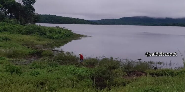 Faltam 78 centímetros para a sangria do açude Caldeirão em Piripiri