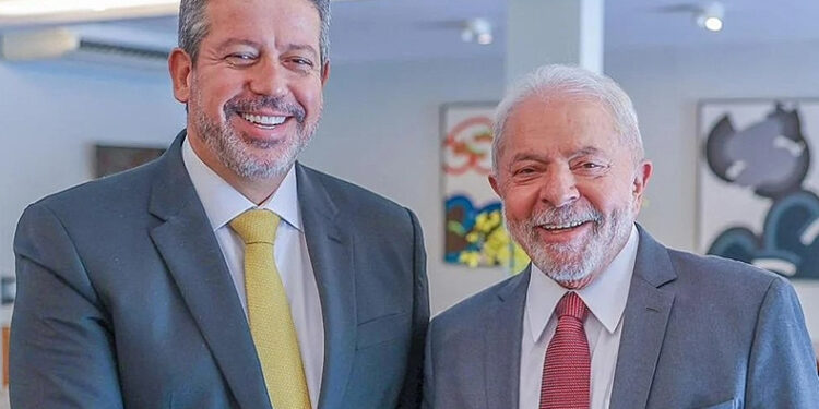 Lula e Arthur Lira se reúnem para tratar da relação entre poderes