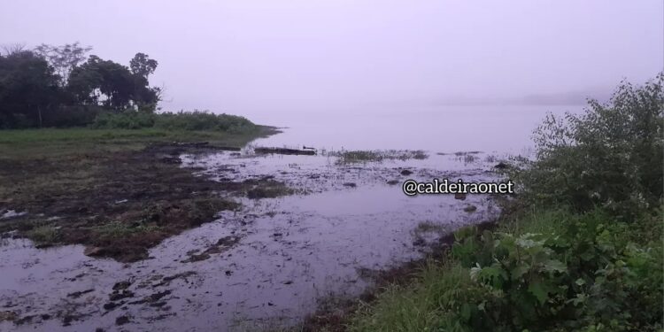 Faltam apenas 22 centímetros para a sangria do açude Caldeirão em Piripiri