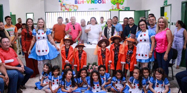 Prefeitura de Piripiri inaugura novas instalações do Centro de Educação Sinhara Castro