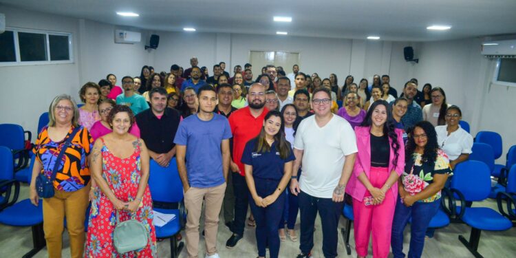 Prefeitura de Piripiri promove palestra sobre novas tecnologias durante a Semana do MEI