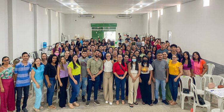 Prefeitura de Piripiri capacita agentes do Programa Criança Feliz