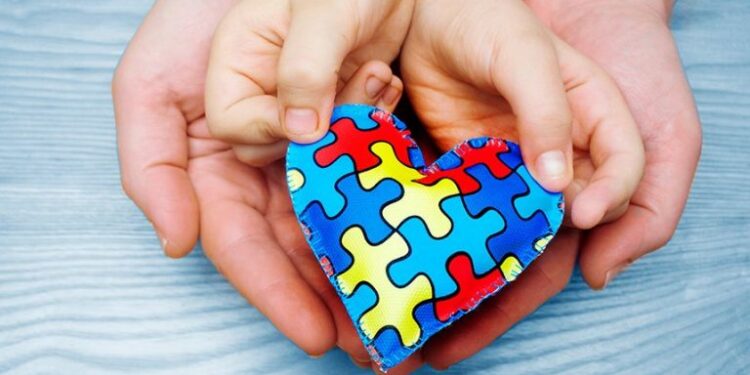 Mães atípicas poderão receber salário mínimo no Piauí; veja quem pode ter direito