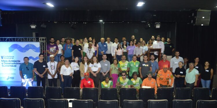 SEMAM de Piripiri marca presença na V Conferência Estadual do Meio Ambiente