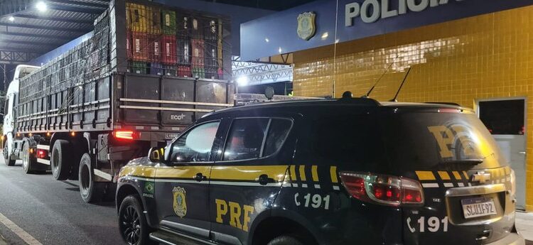 PRF recupera em Piripiri semirreboque com registro de apropriação indébita