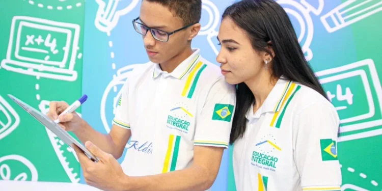 Piauí: portal com inteligência artificial conecta jovens estudantes a vagas de emprego