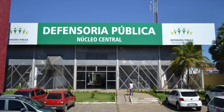 Defensoria Pública do Piauí abre vagas para estágio em direito com bolsa de R$ 1 mil