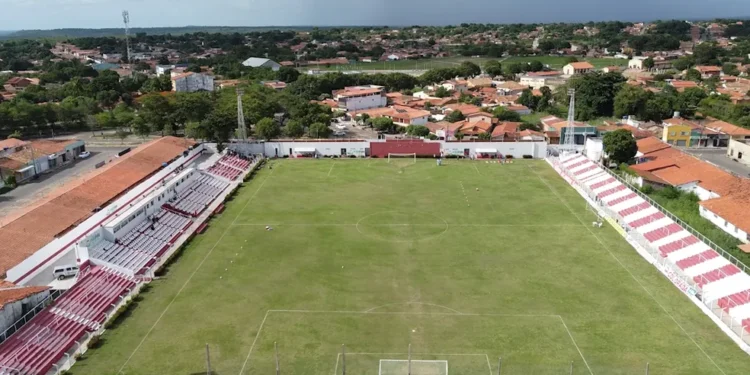 FFP faz visita à Arena Ytacoatiara, em Piripiri, onde vai acontecer a abertura do Piauiense 2025
