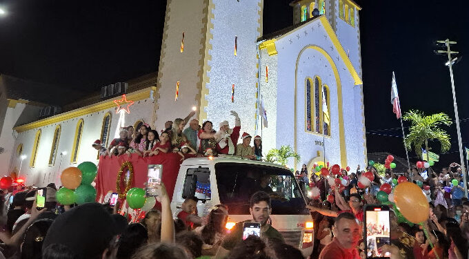 “Magia e emoção no desfile de Natal dos Sonhos em Piripiri”