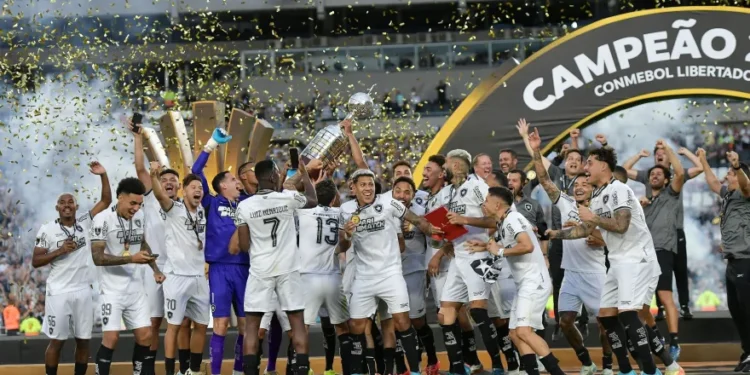 Com força mental, Botafogo é campeão da Libertadores ao superar Atlético-MG