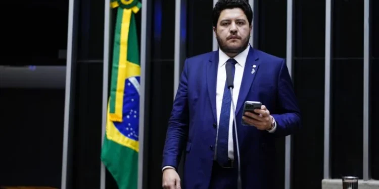 Projeto do deputado Jadyel Alencar propõe programa nacional letramento digital para idosos
