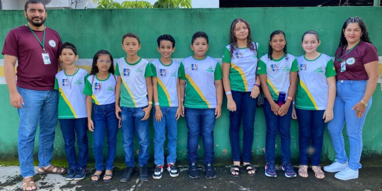 Alunos da Escola Cândido José da Silva conquistam medalhas em competição educacional