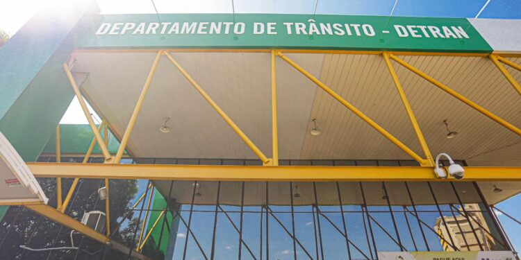 Detran-PI suspende fiscalização do licenciamento de veículos até 30 de junho