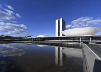 Fraude no INSS: dois parlamentares piauienses assinaram requerimento para CPI