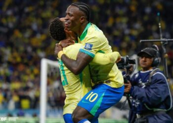 Brasil vence Paraguai por 1 a 0 e confirma classificação para a Copa do Mundo