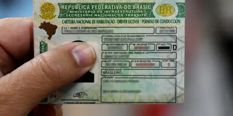 CNH gratuita: veja quem tem direito ao benefício social sancionado por Lula