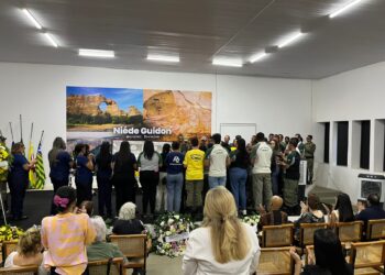 Ao som da soprano Maria Callas, público se despede de Niède Guidon no Museu do Homem Americano