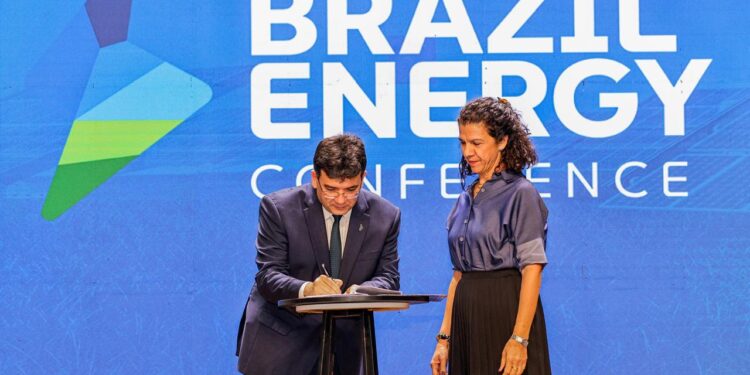 Governador anuncia liberação de R$ 10 bilhões para investimentos no Nordeste