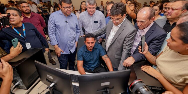 Governador lança sistema de videomonitoramento por IA e destaca tecnologia e integração para barrar a criminalidade