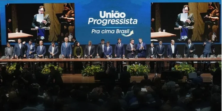 12 governadores e 6 partidos fecham estratégia para direita em 2026