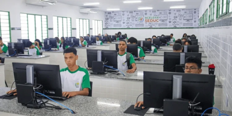 Projeto de lei quer ensinar uso ético de IA nas escolas do Piauí