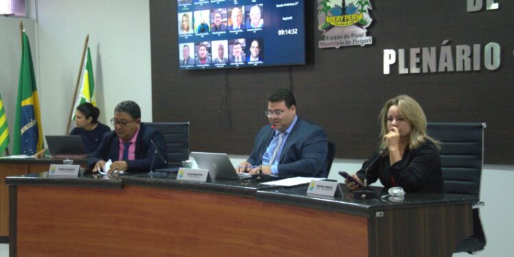 Câmara de Piripiri aprova por unanimidade as contas da gestão Jôve Oliveira referentes a 2021 e 2022