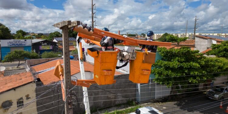 Equatorial Piauí reforça dicas de segurança quando ocorre um Desligamento Programado