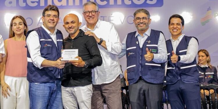 Enfermeiro Carlos Alberto é destaque no Piauí Saúde Digital por liderar projeto pioneiro em Piripiri