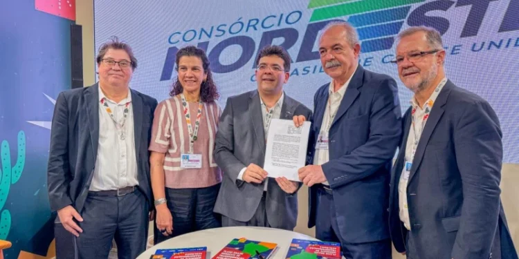 Consórcio Nordeste e BNDES anunciam investimento de R$ 100 milhões para recuperar a Caatinga