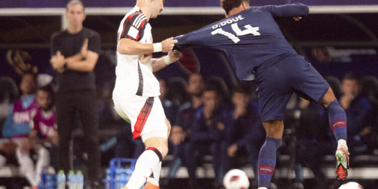 Nos pênaltis, PSG supera Flamengo e conquista Intercontinental