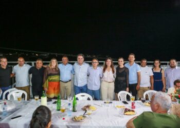 Ciro participa da programação de aniversário de Francisco Santos