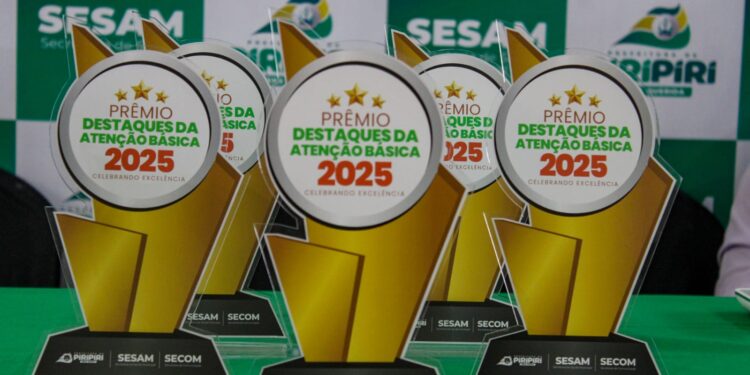 Prefeitura de Piripiri premia destaques da Atenção Básica em 2025