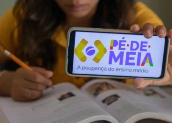 Pé-de-Meia: estudantes nascidos em novembro e dezembro recebem 9ª parcela nesta segunda-feira (01)