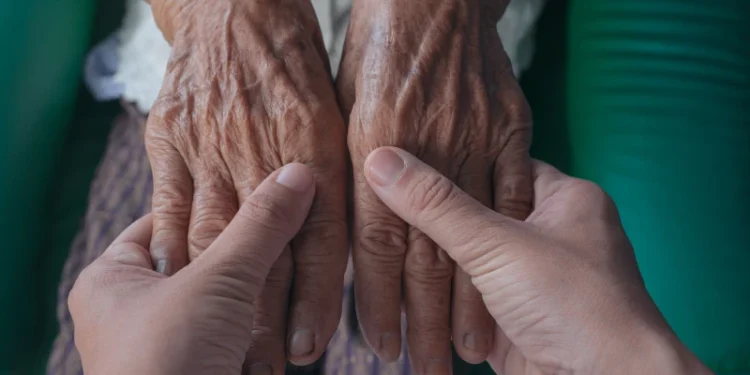 INSS: Nova lei dispensa perícia para doenças irreversíveis e deve reduzir filas