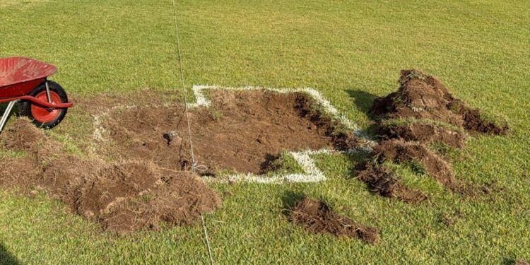 Estádio Municipal Itacoatiara recebe nova cobertura e reforma no gramado