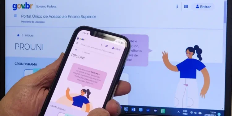 Prouni 2026 oferece mais de 590 mil bolsas em instituições privadas