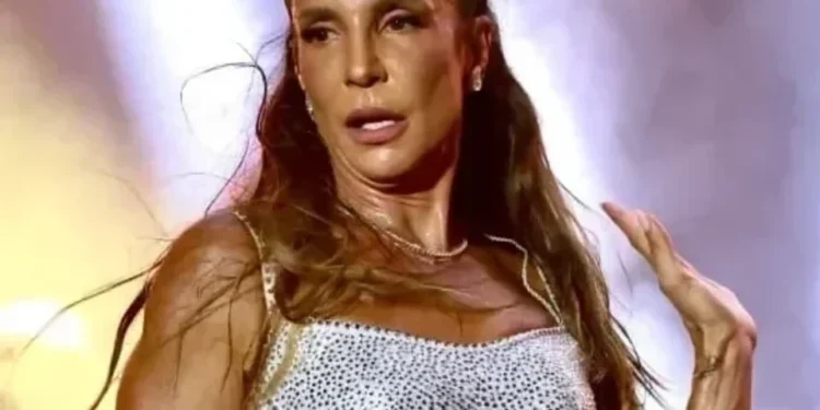 Ivete Sangalo é denunciada ao Ministério Público por dançar música com criança