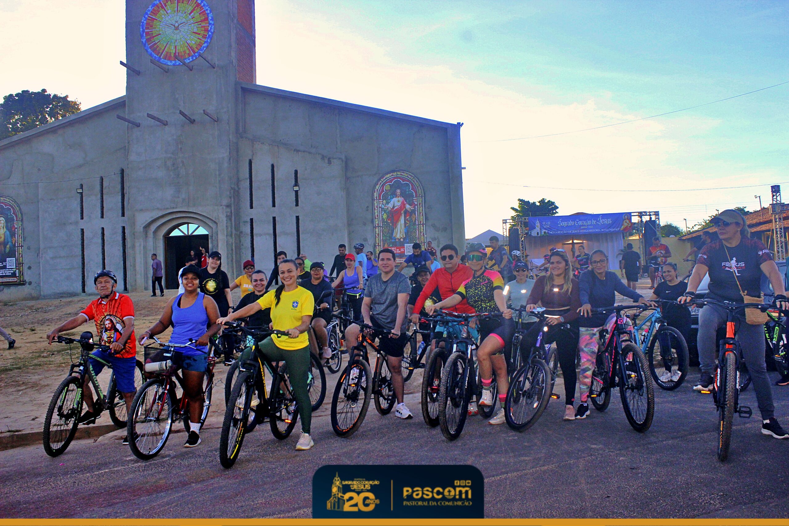 1º Passeio Ciclístico reúne fiéis durante os festejos do Sagrado Coração de Jesus em Piripiri