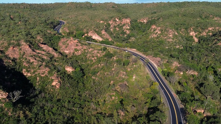 BR-135 terá sinal de celular em 615 km no Piauí; governo anuncia expansão